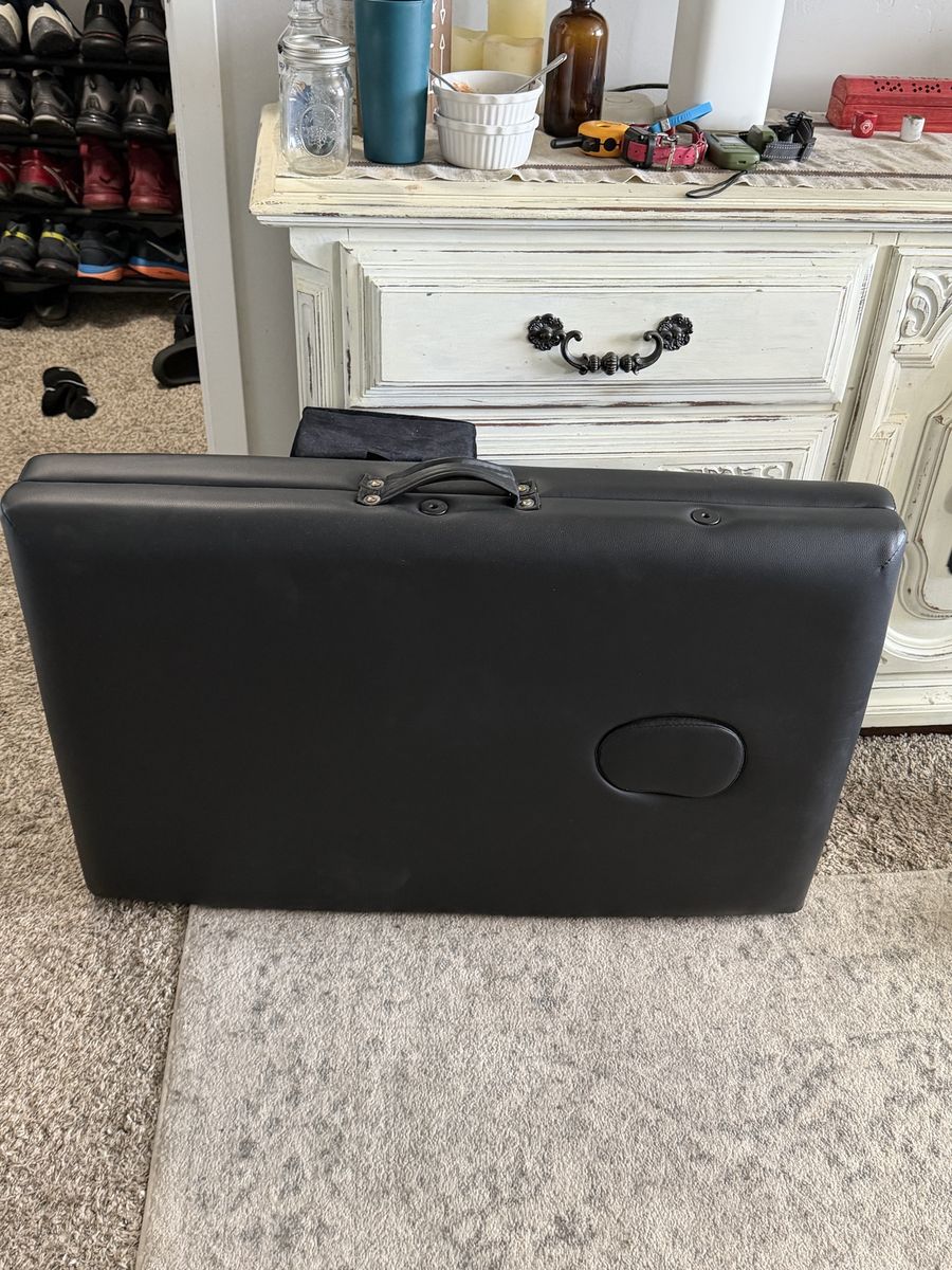 Portable massage table
