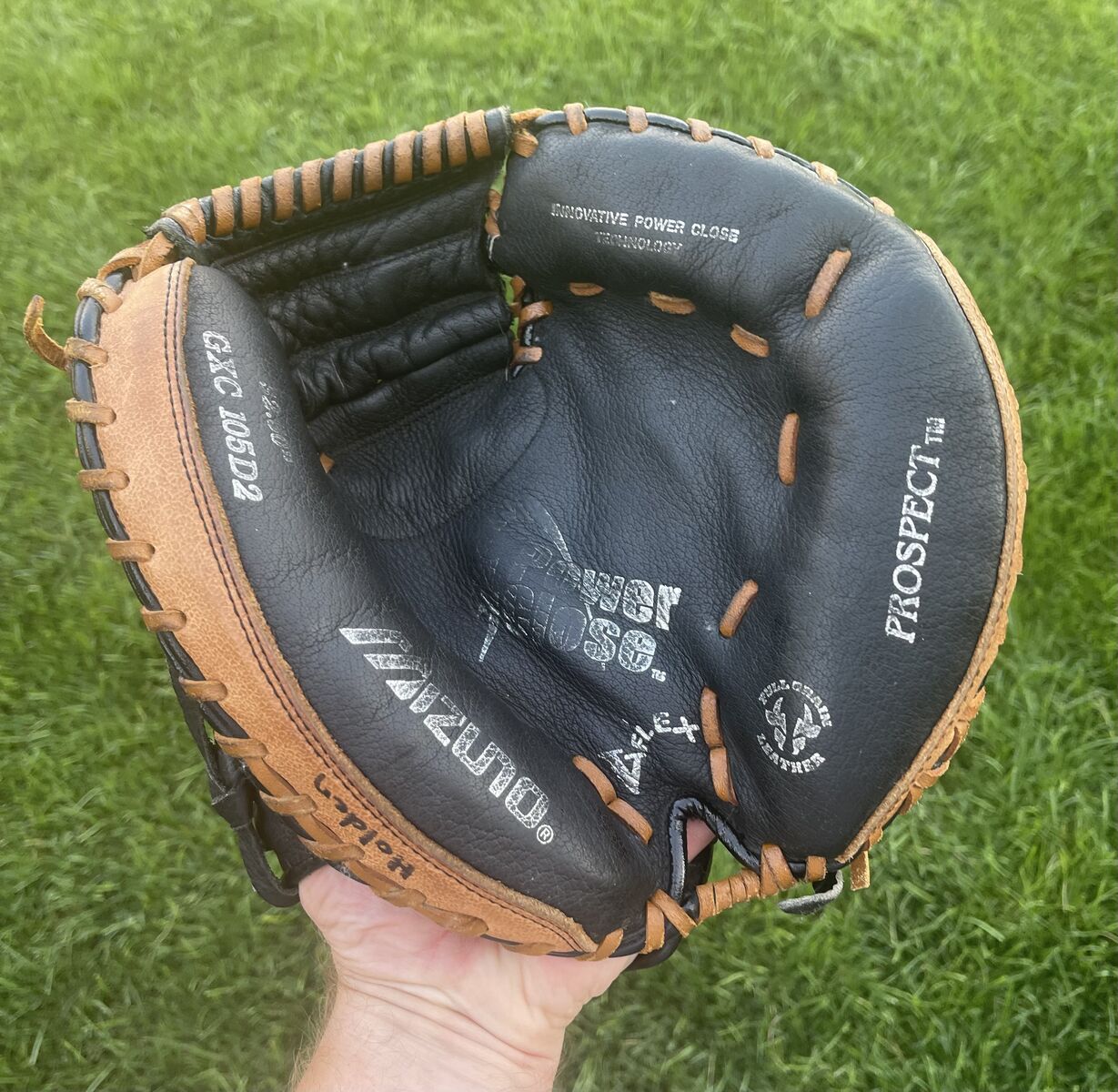 Mizuno 31.5 in. Baseball Catchers Glove