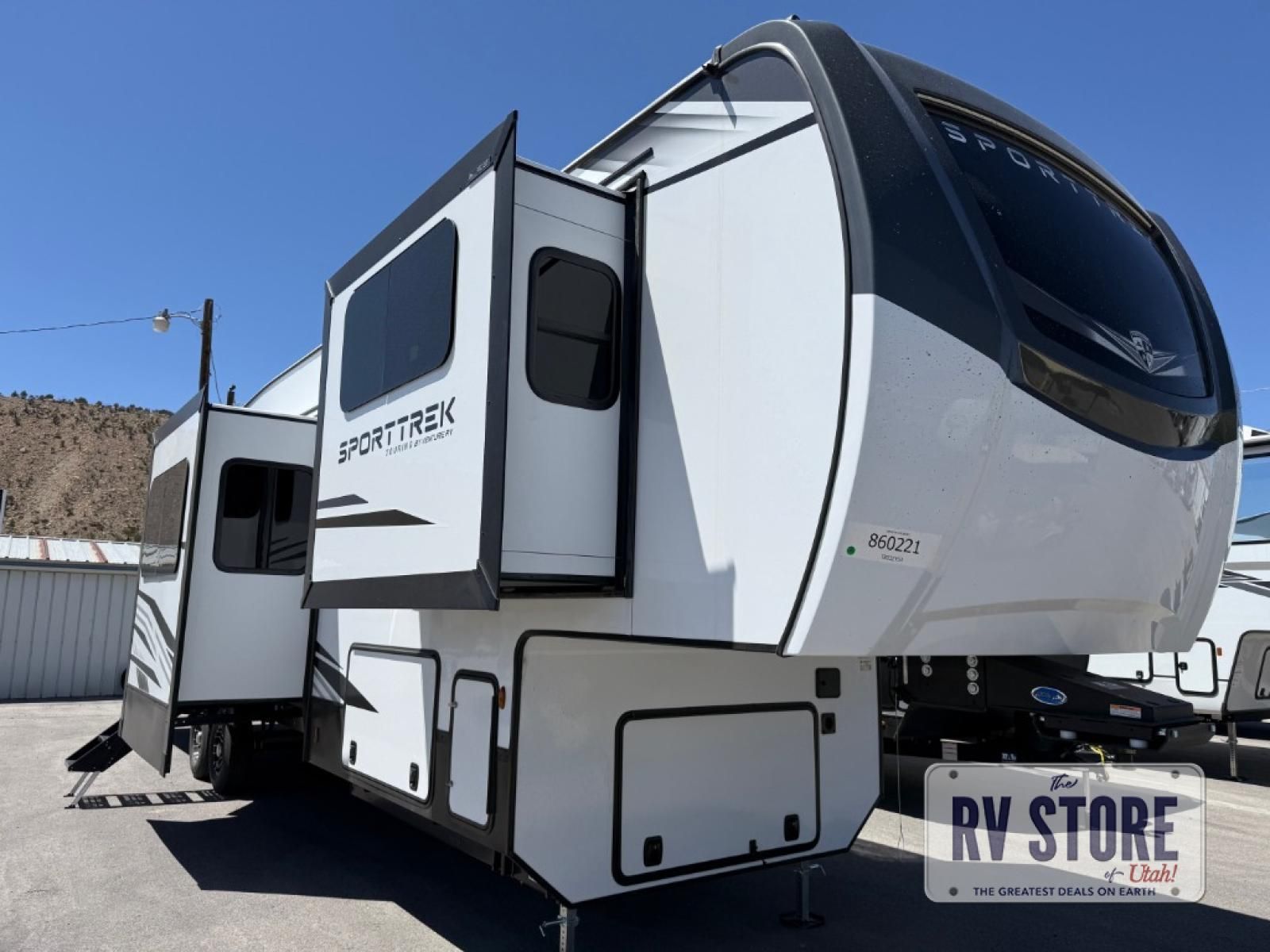 2026 Venture RV SportTrek Touring Edition STTF365VFL Fifth Wheel Front Living|Kitchen Island|Rear Bedroom