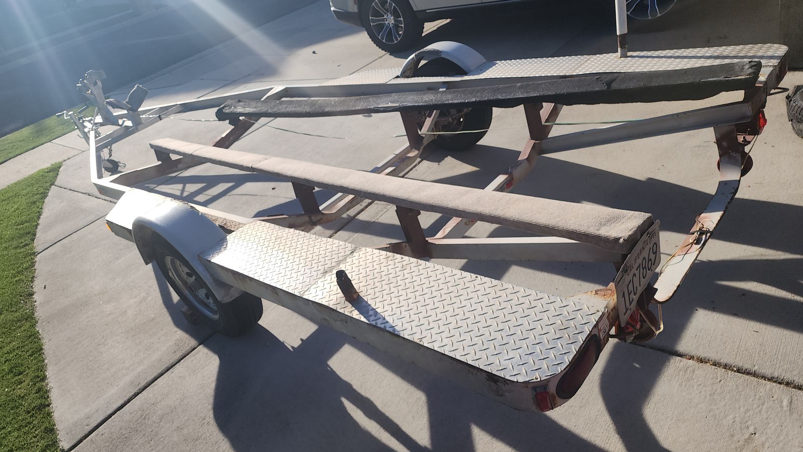 Utility Trailer - Multi-purpose, Single Axle, Good Condition for Hauling & Recreation