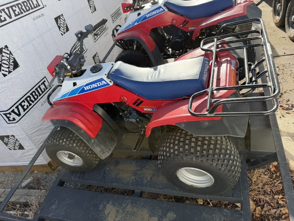 1986 honda's TRX200sx