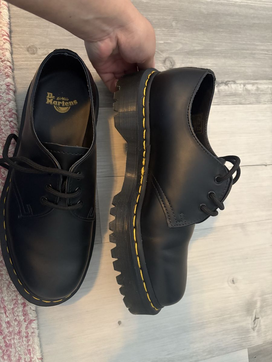 Dr. Martens Shoes Women’s Size 8