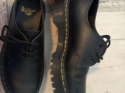 Dr. Martens Shoes Women’s Size 8