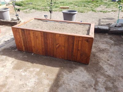 Handmade Wooden Raised Garden Bed Planter, Sturdy Construction, Large Capacity