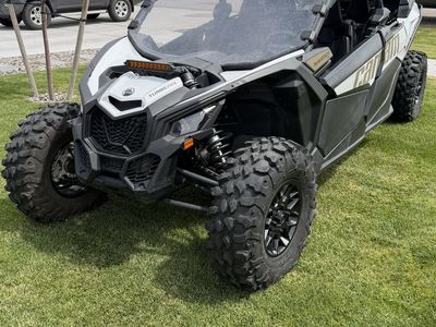 2023 CanAm Maverick X3 DS RR Max! LOW MILES!!