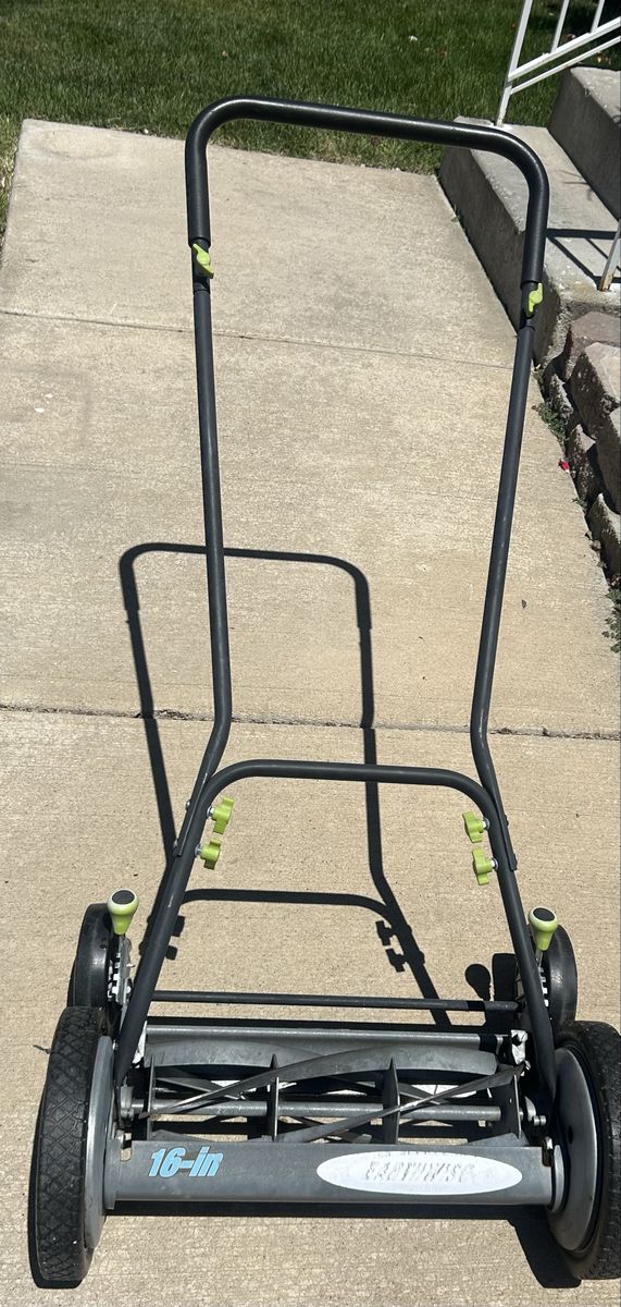 Earthwise 16-Inch Manual Reel Lawn Mower - Eco-Friendly & Quiet Push Mower