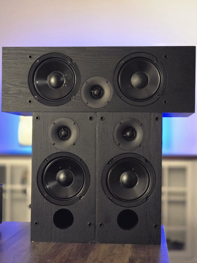 High-end 6 1/2" Bookshelves Solus Audio SC-6 Speakers and a Large Sealed Center Channel SC-626.