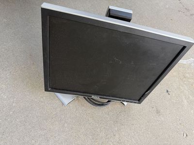 Dell computer monitor works great