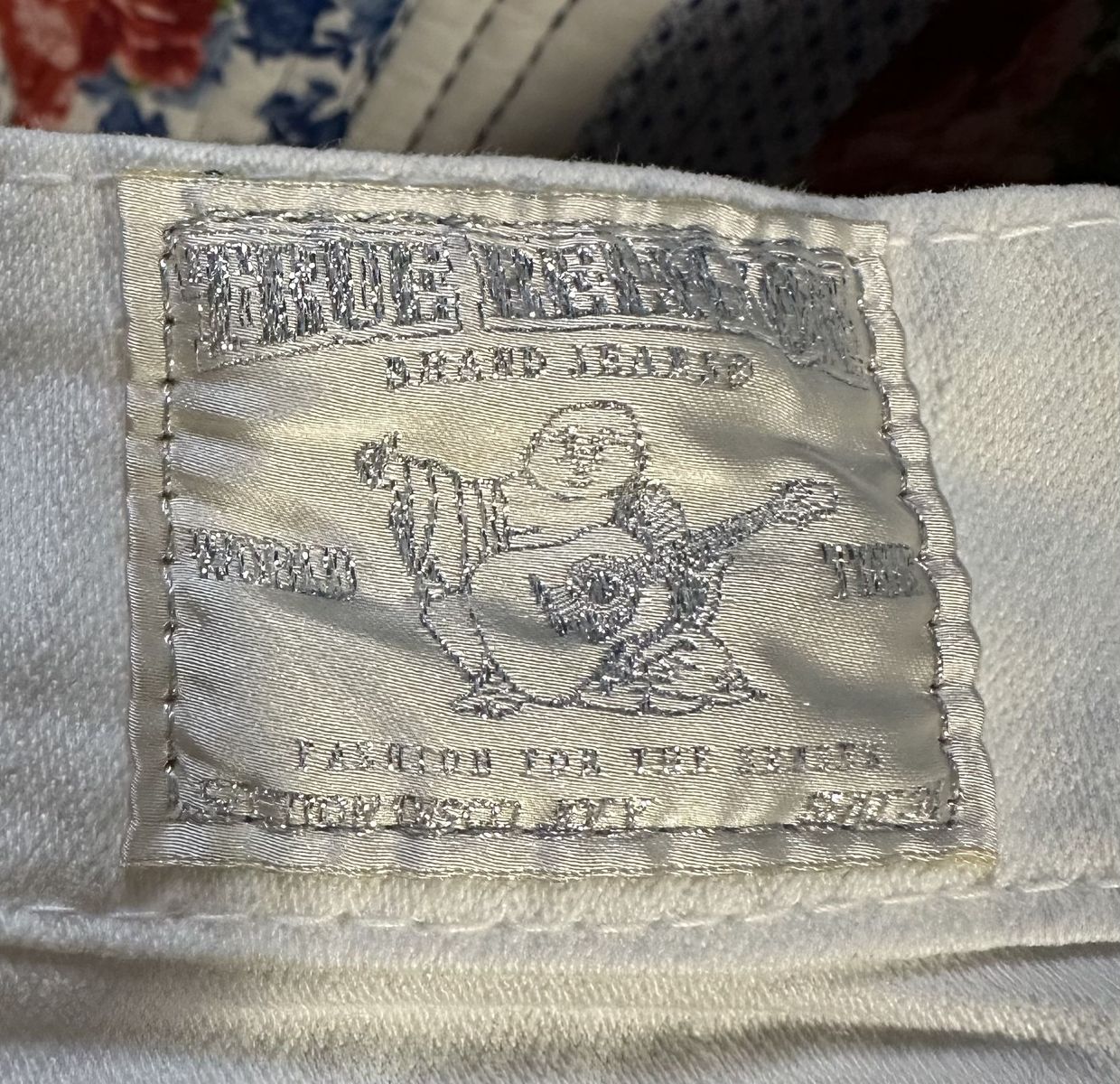 True Religion Disco Joey White flared rhinestone lowrise Jeans 26