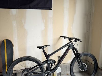 Trek Slash 9.8 XT 29 Frame Size XL Enduro