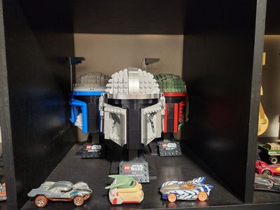 Various LEGO Star Wars and Marvel Sets - X-Wing, Droids, Helmets & More!