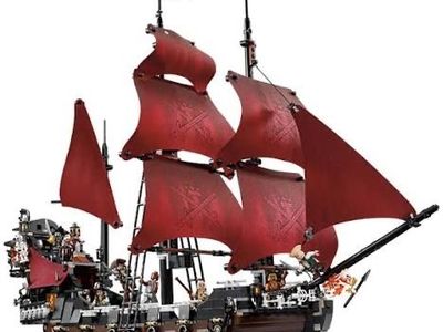 Lego 4195 Queen Annes Revenge - not complete.
