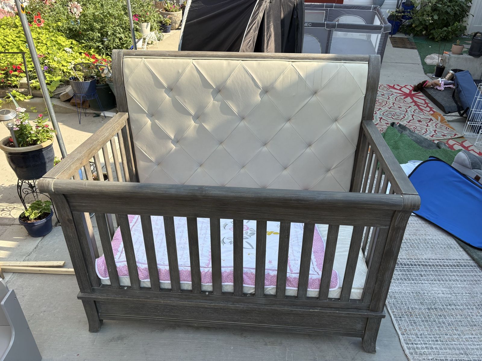 Baby/Toddler Crib