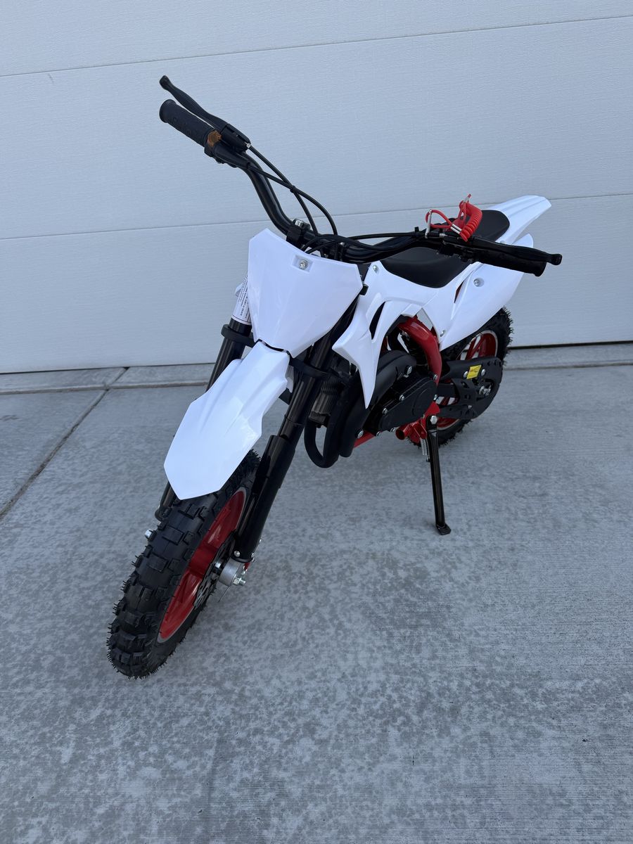 Brand new 49cc dirtbike mini great for kids