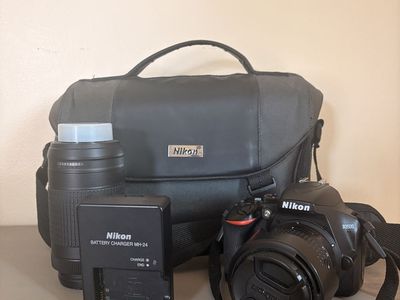 Nikon D3500 Camera Kit