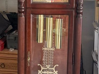 Howard Miller Grandfather Clock 610-743 Mahogany Moon Phase Floor Clock