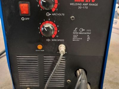 Lotos MIG 175 Welder with SB8 Aluminum Spool Gun, Regulator, and Accessories.