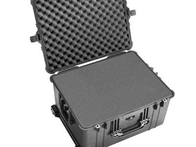 Pelican 1610 Hard Protector Case with Foam and Wheels - Black