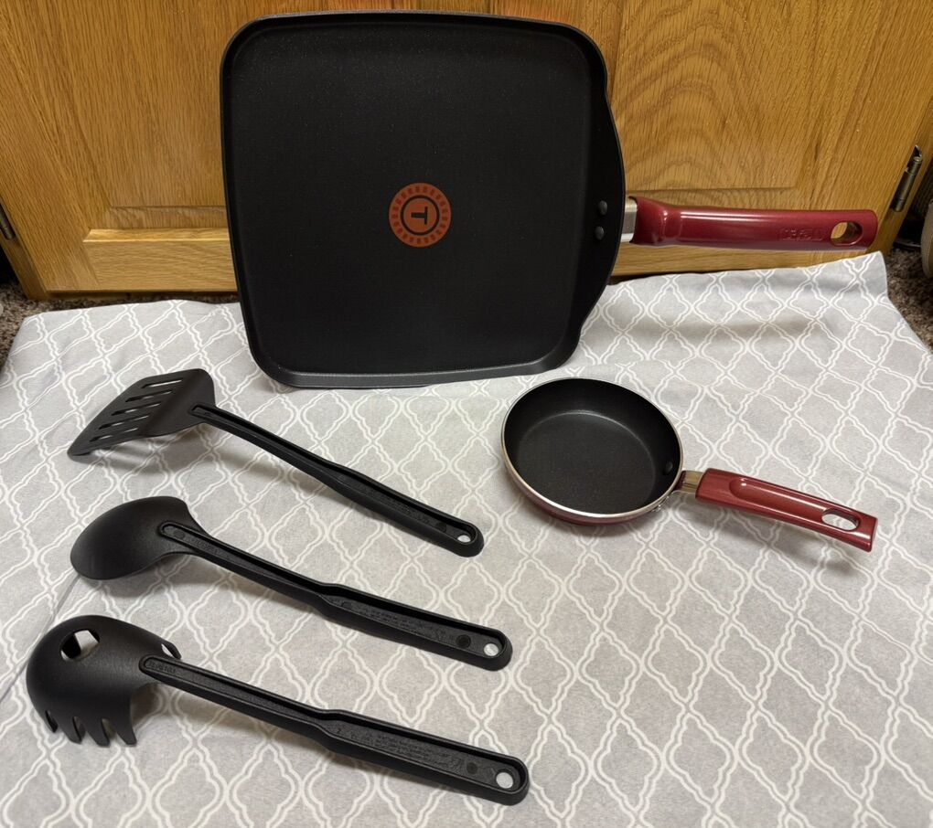 10.25 Square Griddle ,One Egg Wonder & 3 Tools