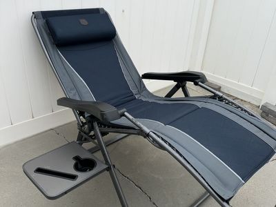 Timber Ridge Zero Gravity Chair With Pillow