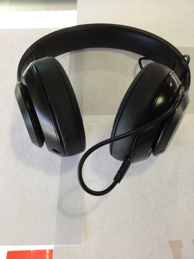 Beats Studio 3.    #E75012693