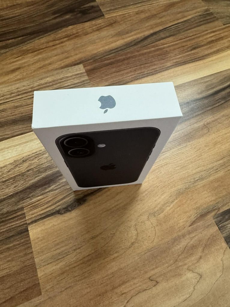 Iphone 17 256gb ( Tmobile Only). Black Color