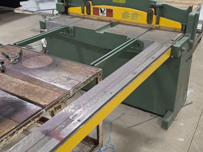 Tin Knocker TK H1652 16-Gauge Hydraulic Shear