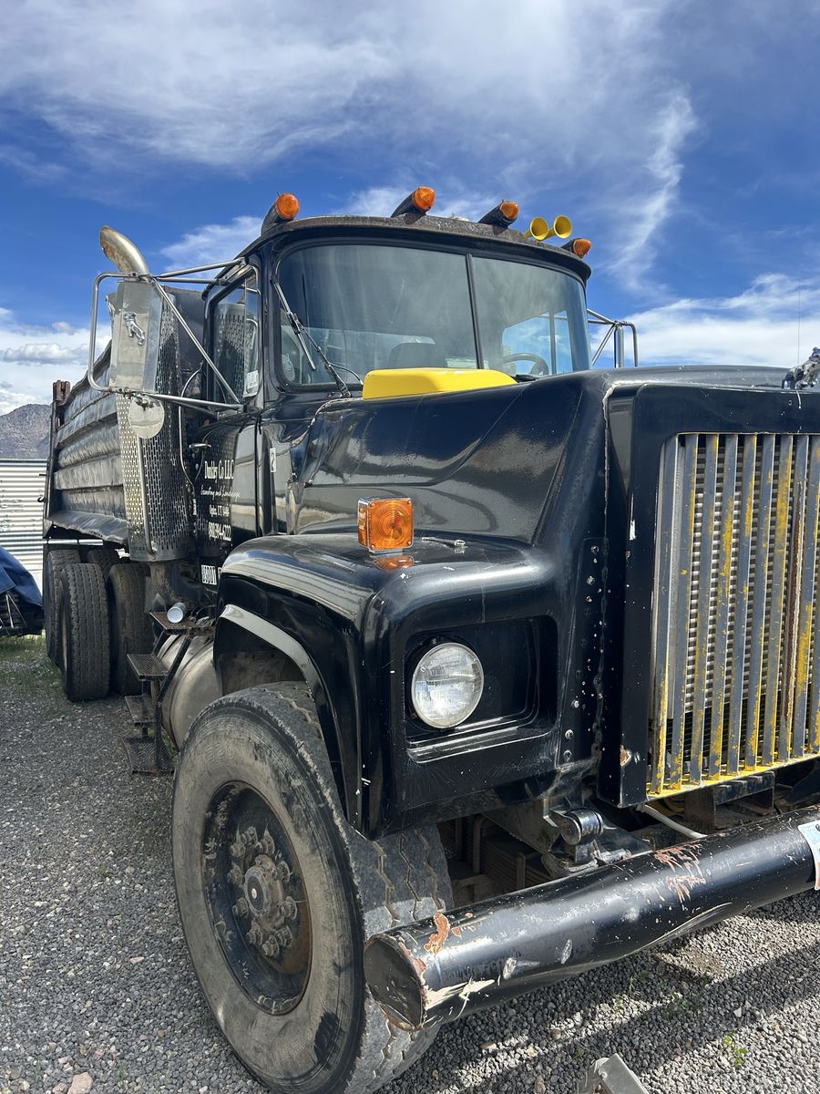 1979 Mack Dump Truck
