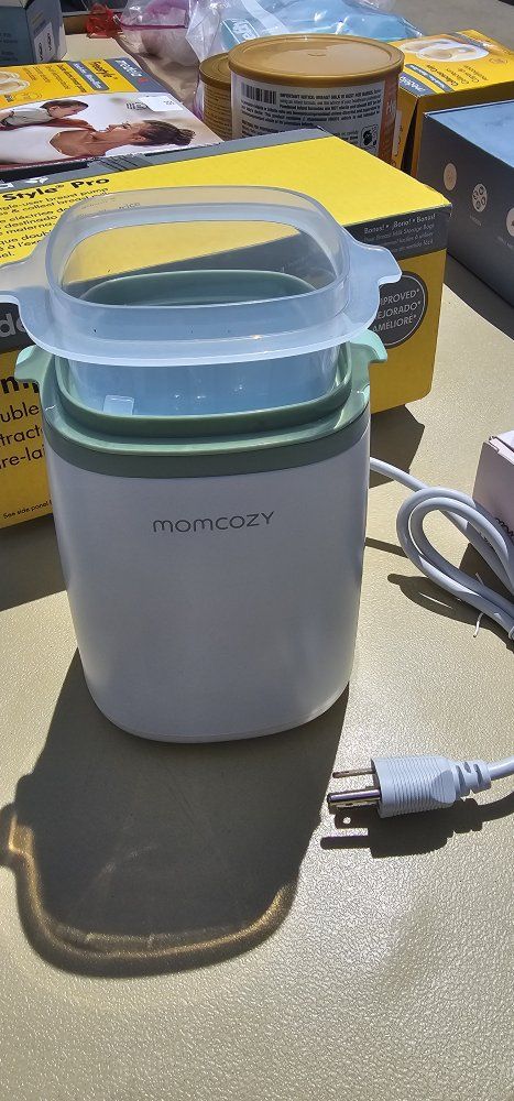 NEW Momcozy bottle warmer no box