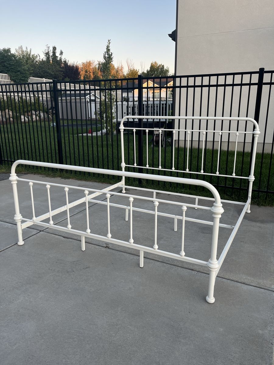 KING - White Metal Spindle Bed Frame Vintage Style
