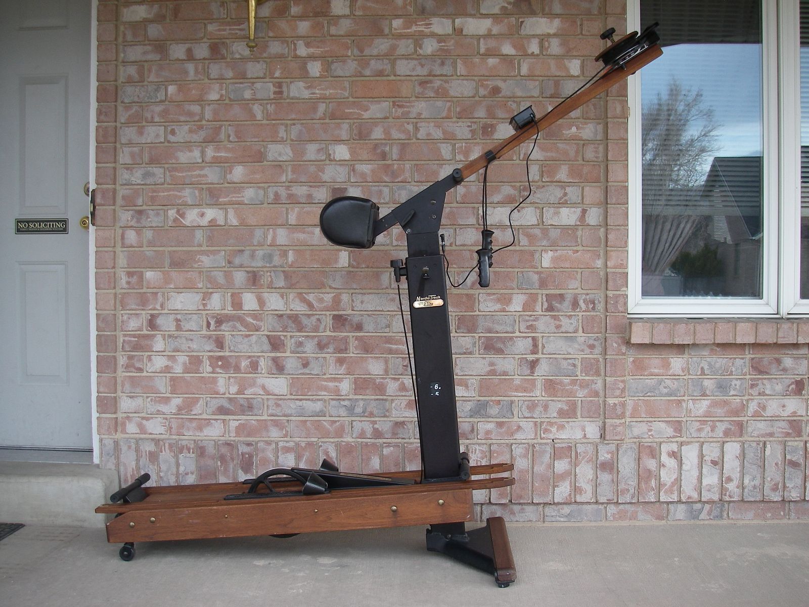 Free Delivery* Top-of-the-Line NordicTrack Elite Skier Exercise Machine, Walnut, Cross-Country, NORDIC TRACK