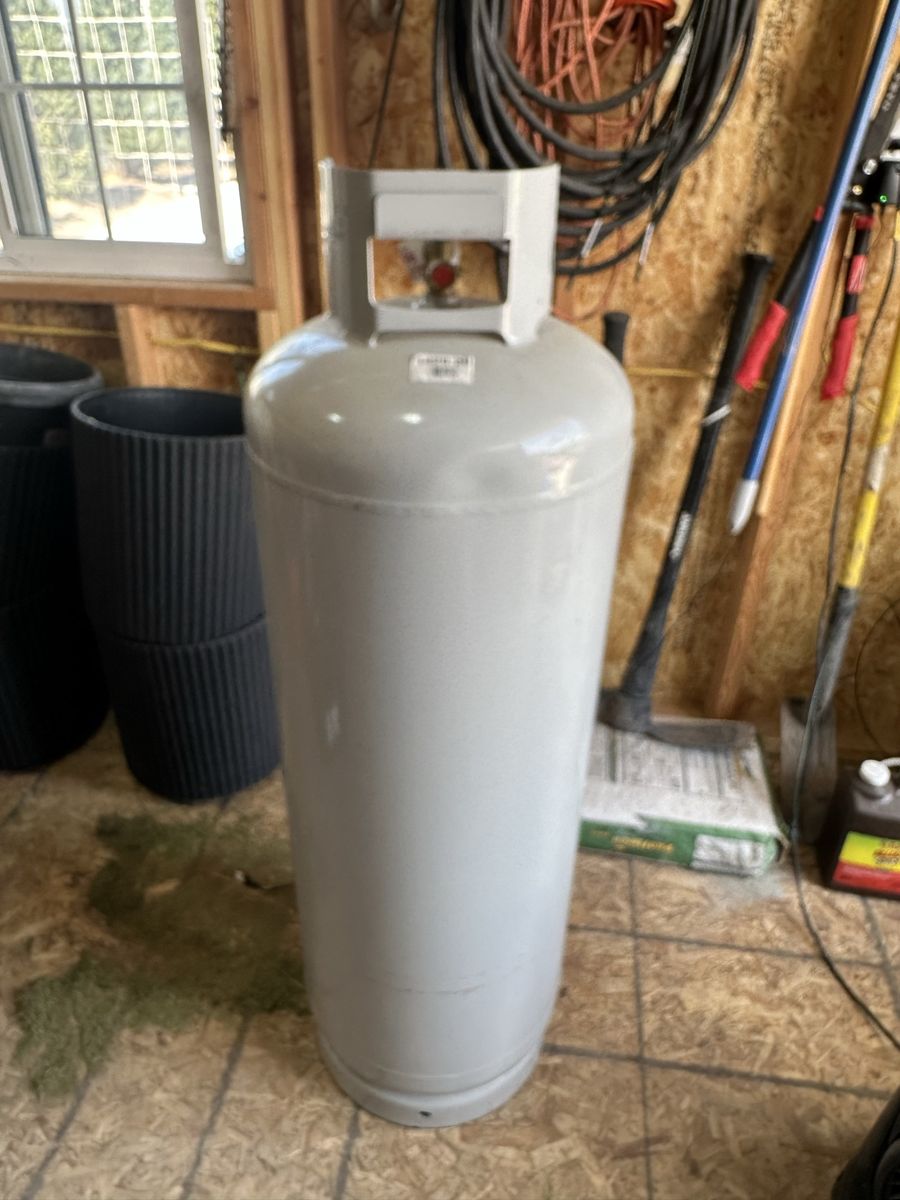Propane Tank - Large Capacity Propane Cylinder for Home or Commercial Use