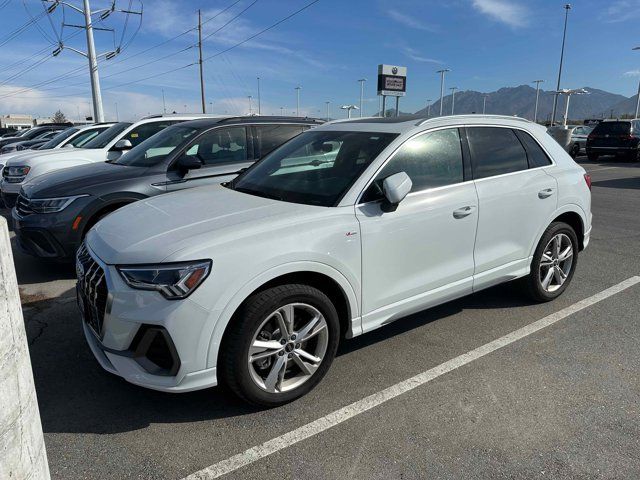 2023 Audi Q3 quattro S line Prem Plus 45 TFSI