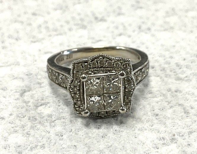 8.8gr Size 8.25 14K Yellow Gold Mothe of Pearl Stone Ring