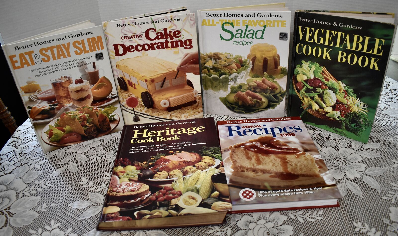 A REALLY GREAT LOT OF 6 VINTAGE BETTER HOMES AND GARDENS RECIPE COOKBOOKS