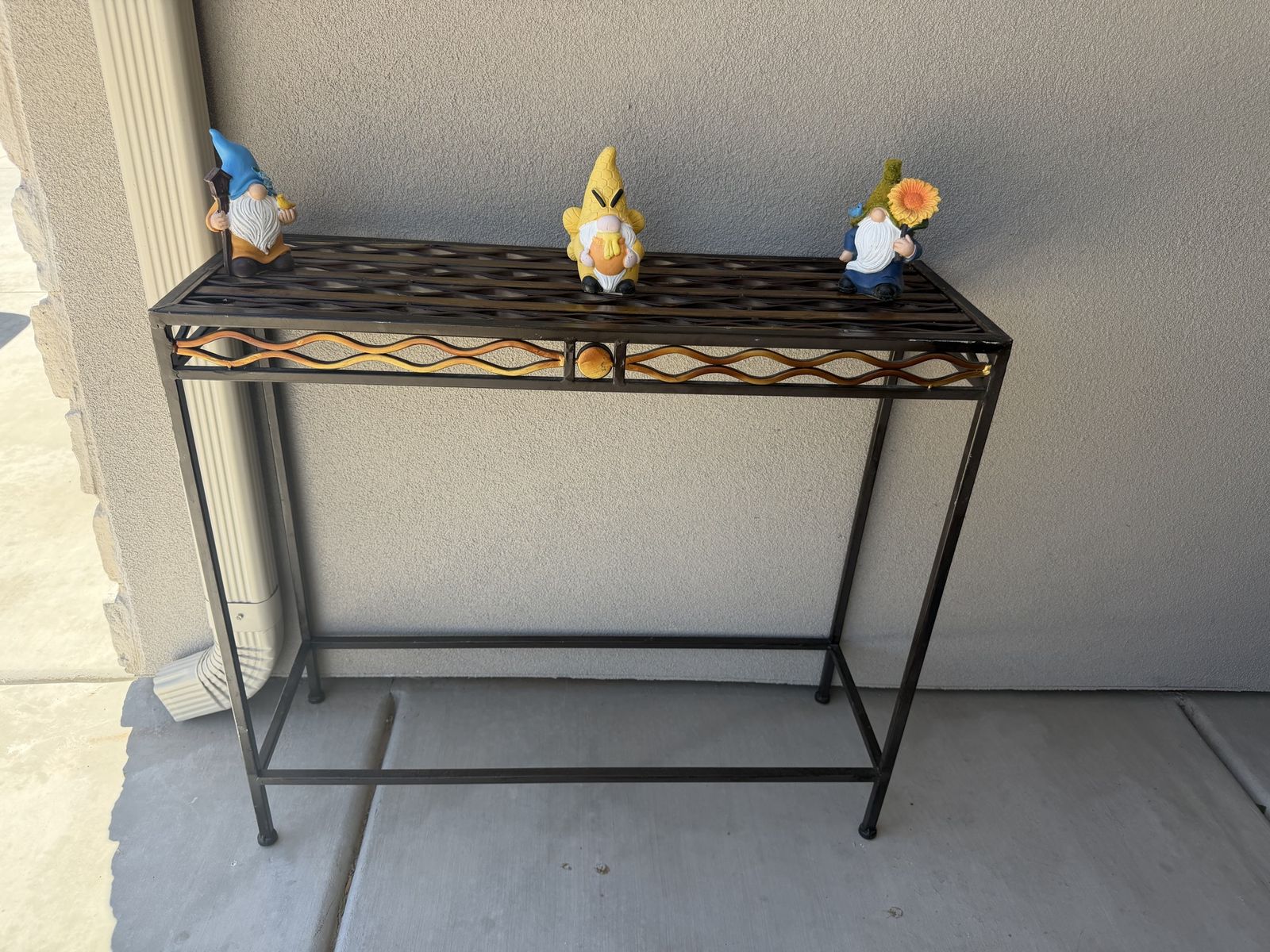 Decorative Iron Console Table/Plant Stand - Metal Accent Entryway Patio Table