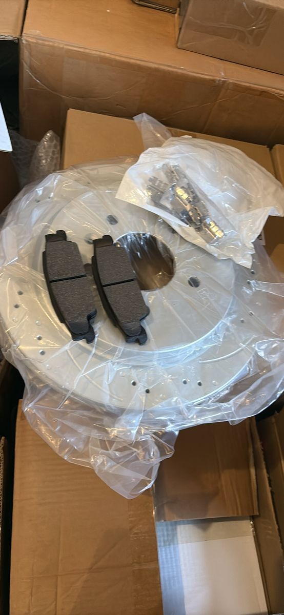 Main image 6