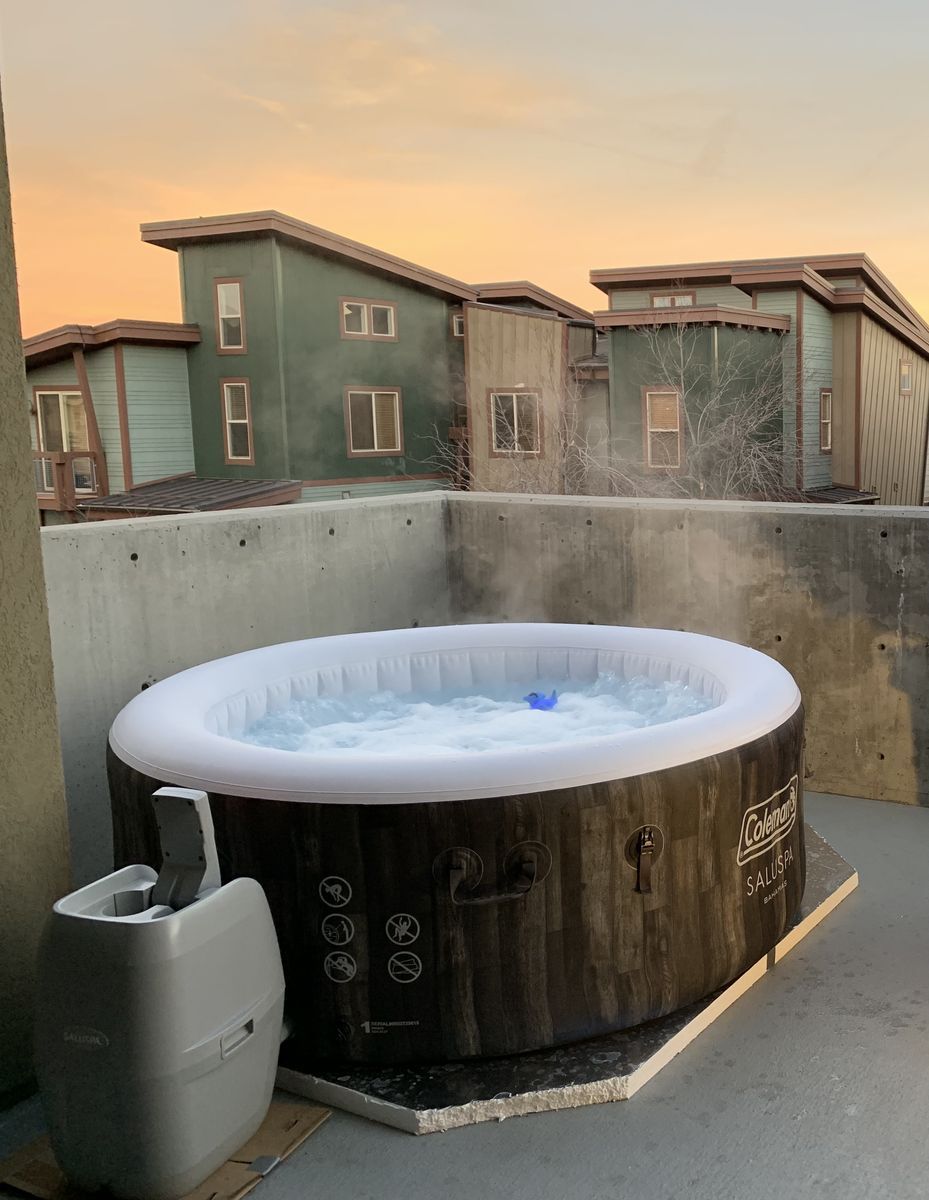 HOT TUB INFLATABLE FOR SALE - USED COLEMAN SALUSPA