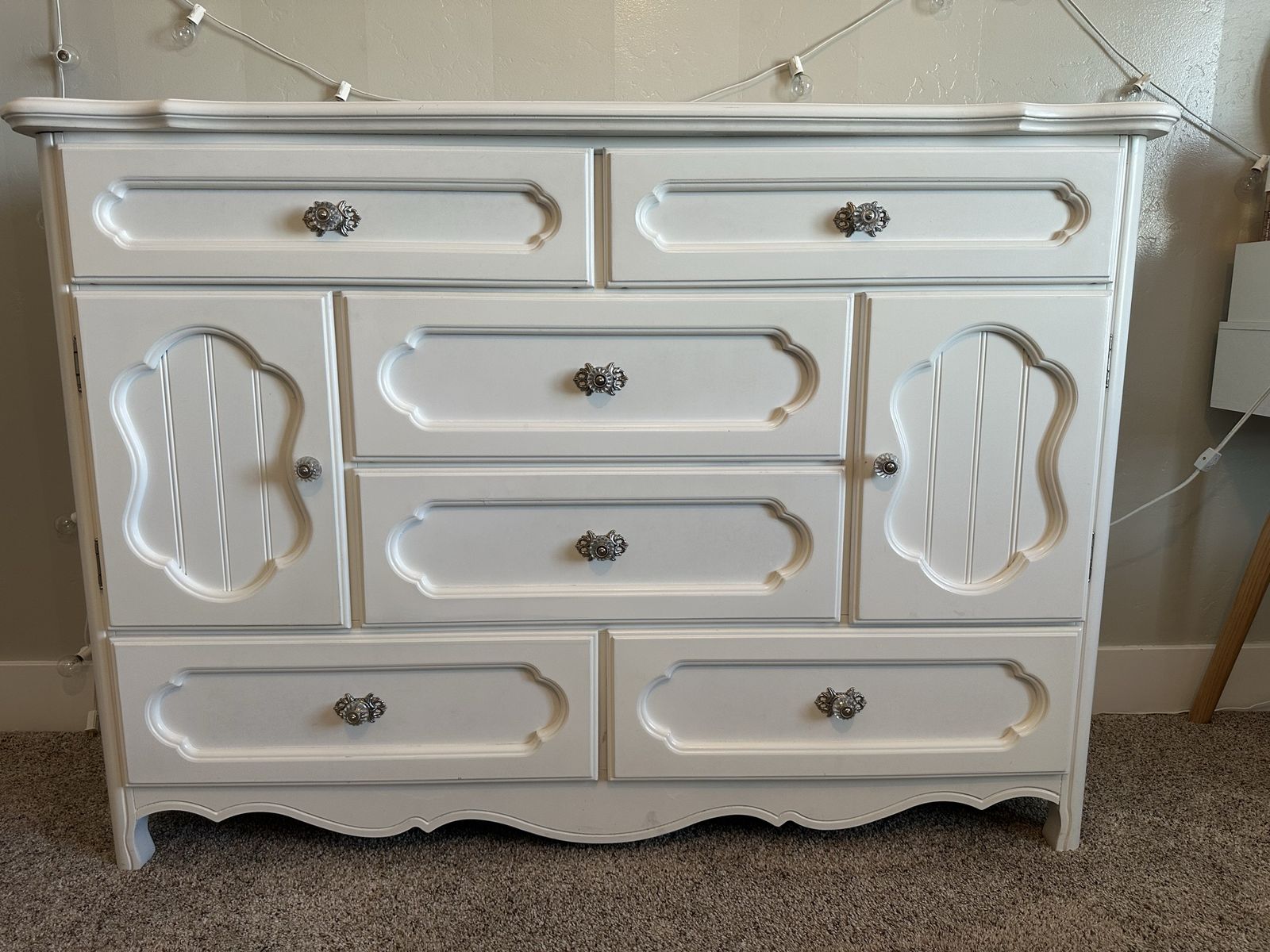 Complete White Dresser, Mirror & 2 Nightstands
