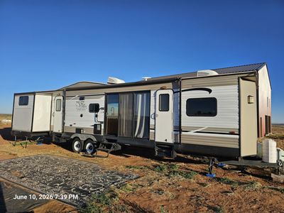 2019 Forest River Salem Villa Classic 402QBQ Travel Trailer - 40ft, Sleeps 8-10, Outdoor Kitchen, 4 Slides