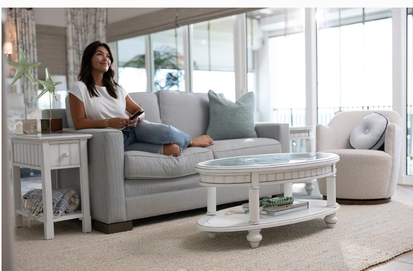 Sea Winds Monaco White Oval Coffee Table in Blanc B81803-BLANC