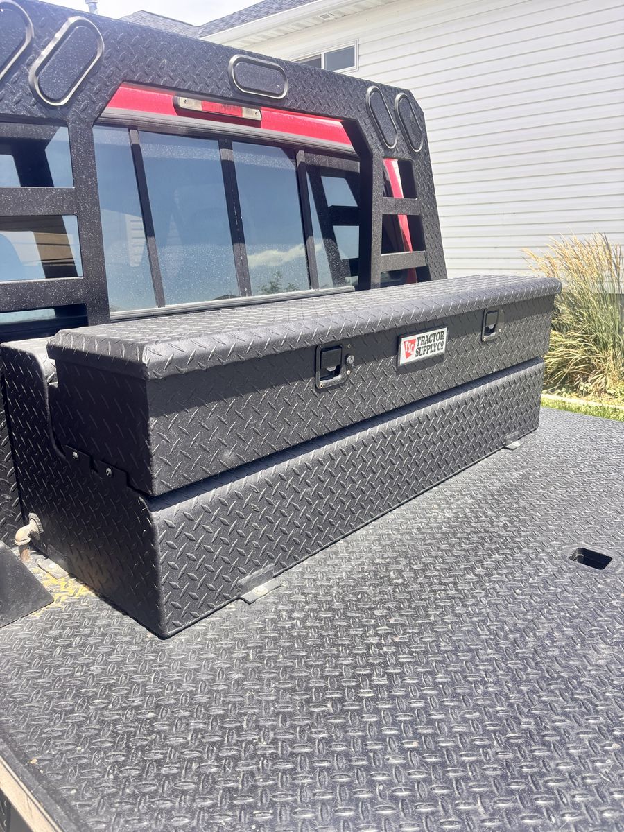 Transfer fuel tank with tool box