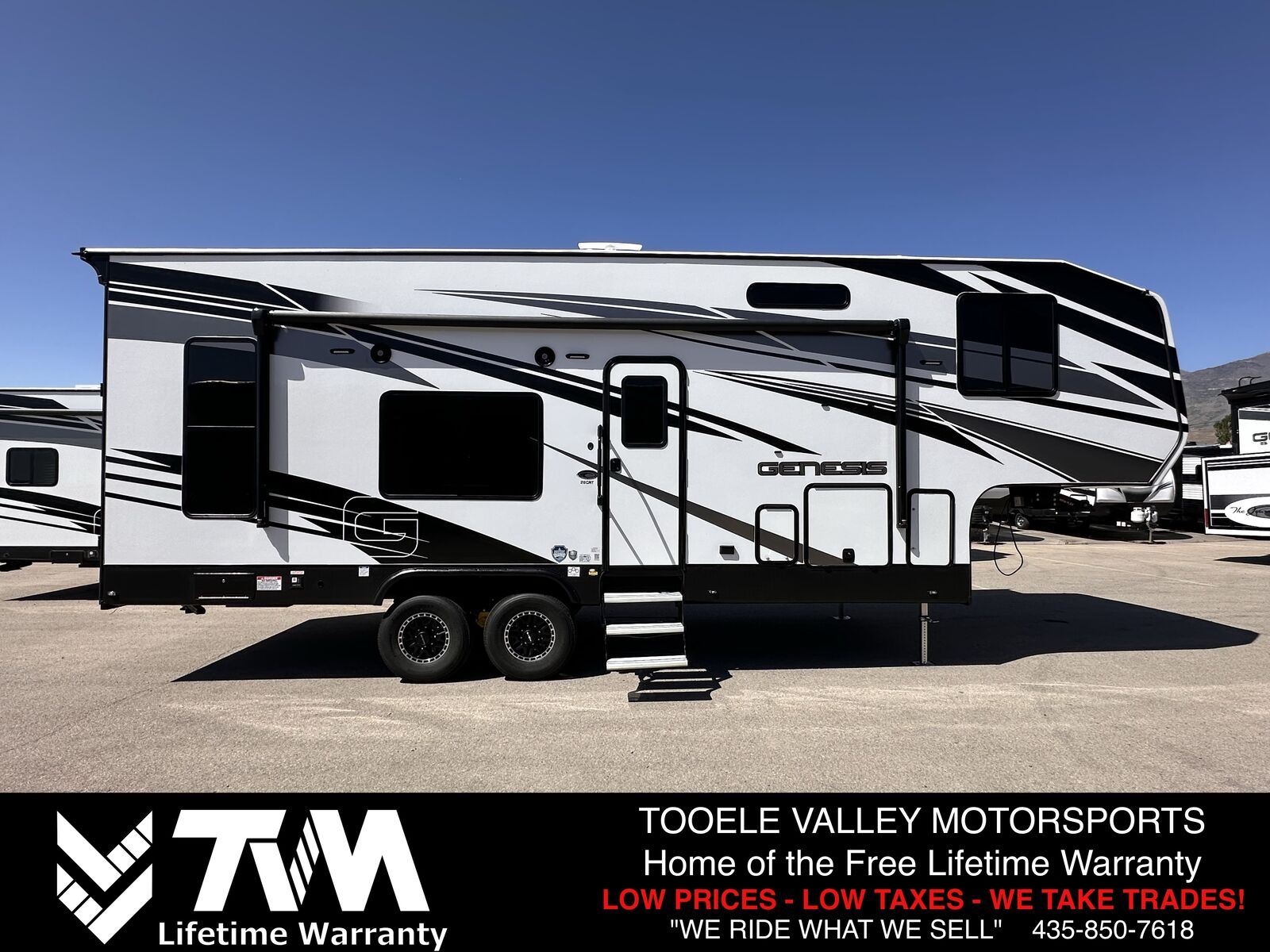 NEW ARRIVAL! 2025 GENESIS SUPREME 28CRT W/ FREE LIFETIME WARRANTY