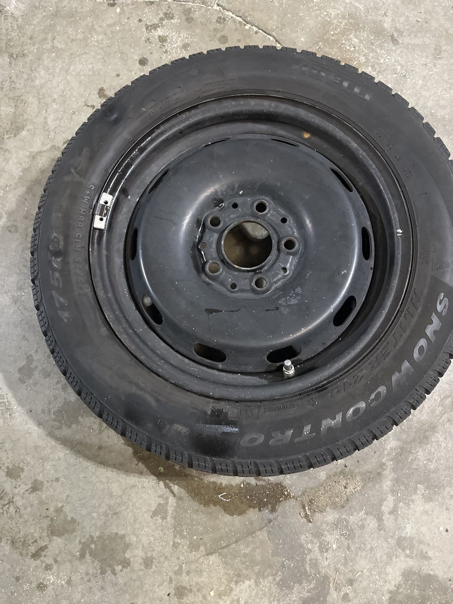 4 Snow Tires