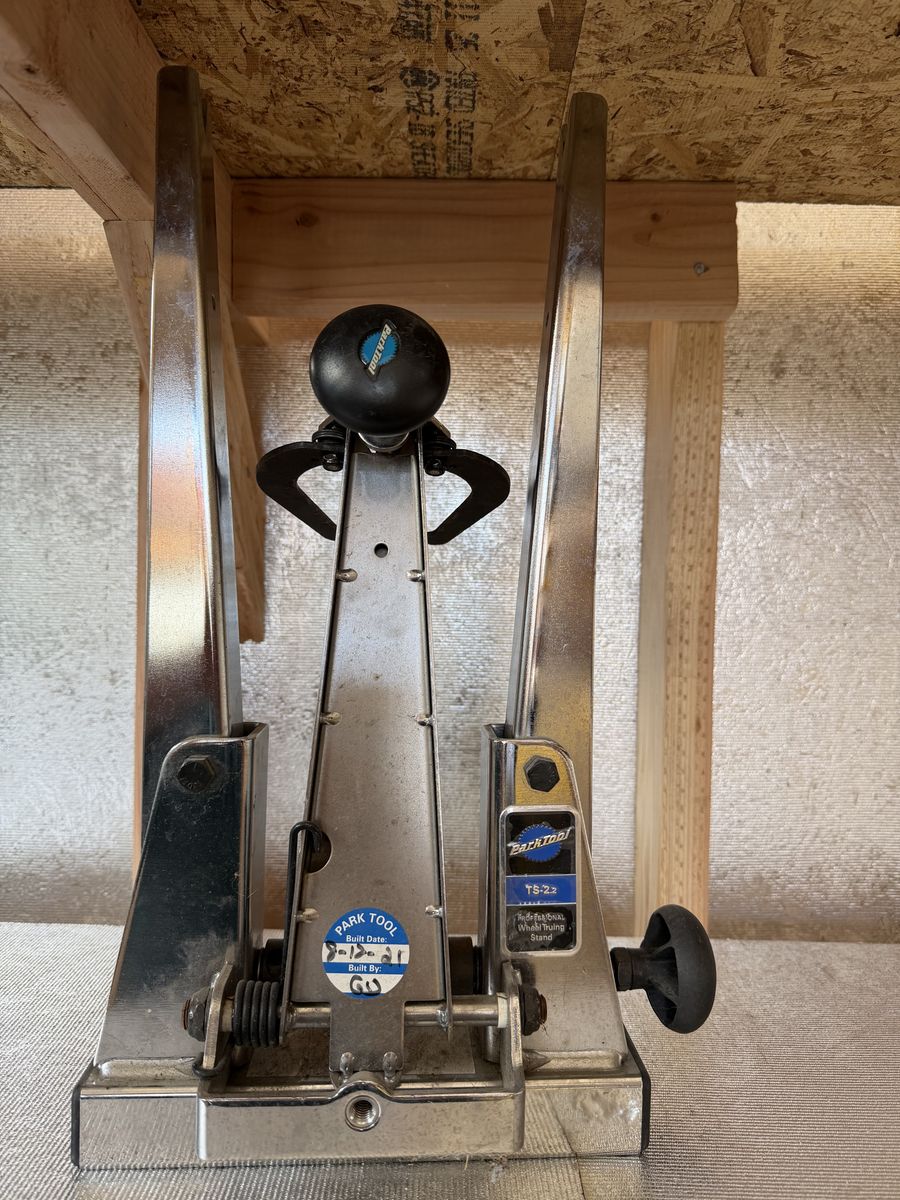 Park Tool Professional Wheel Truing Stand