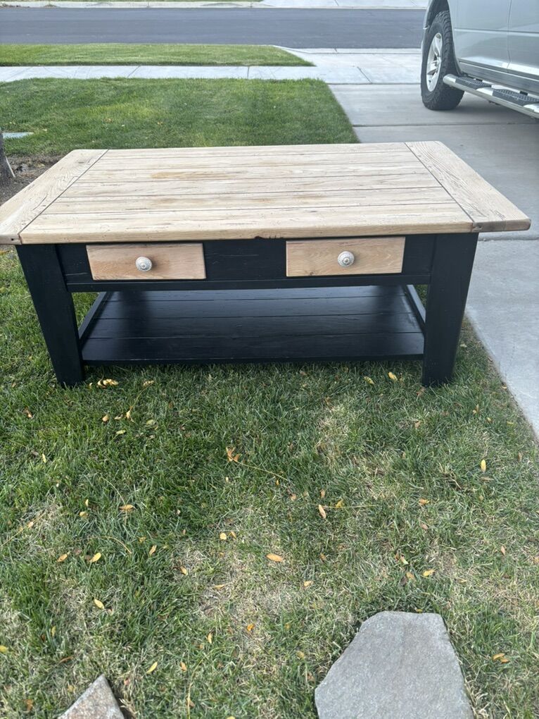Solid Wood Refurnished Coffee Table
