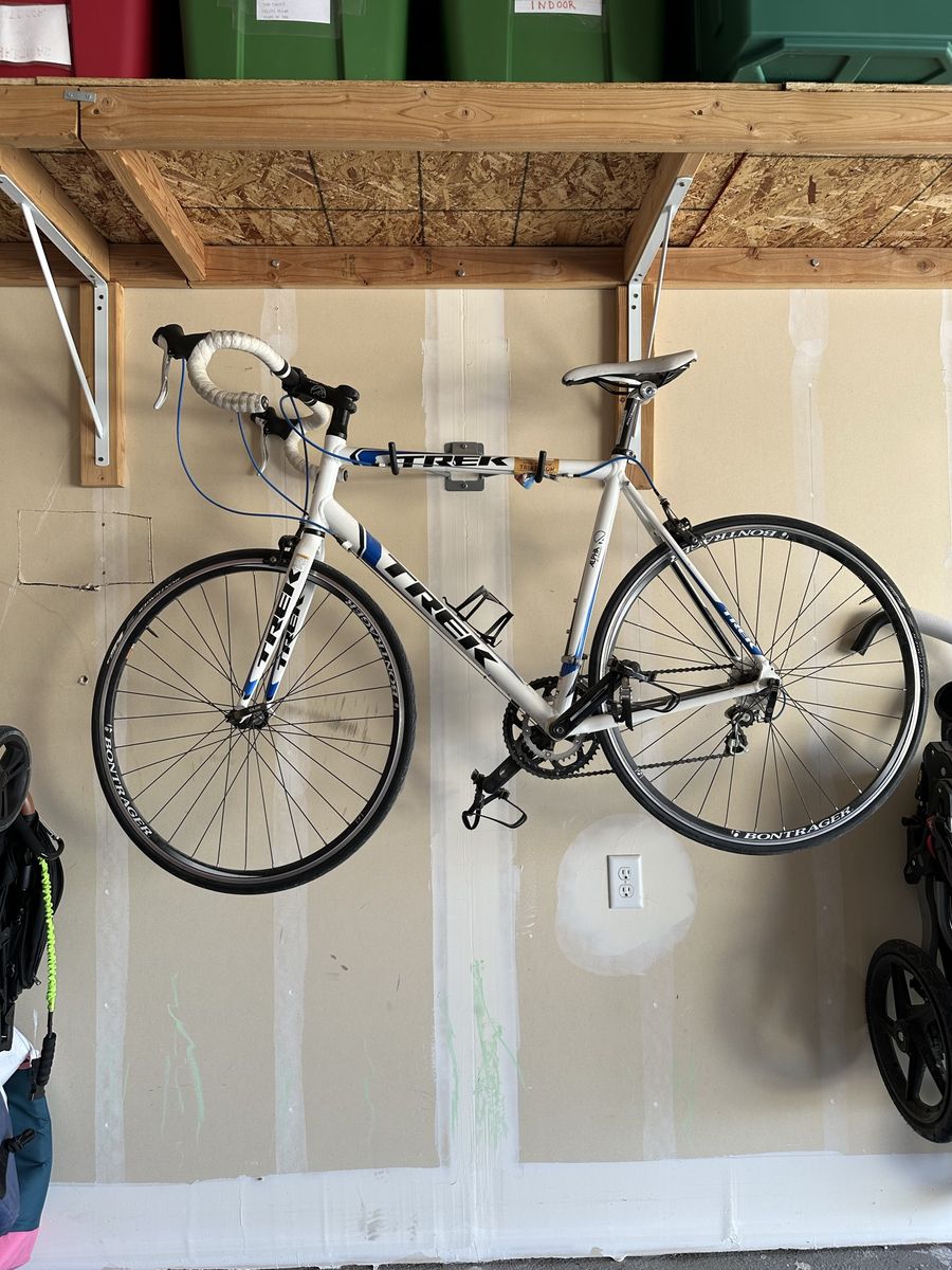 Trek Alpha 1.2 Road Bike - White & Blue, Drop Bars, Bontrager Wheels, Good Condition