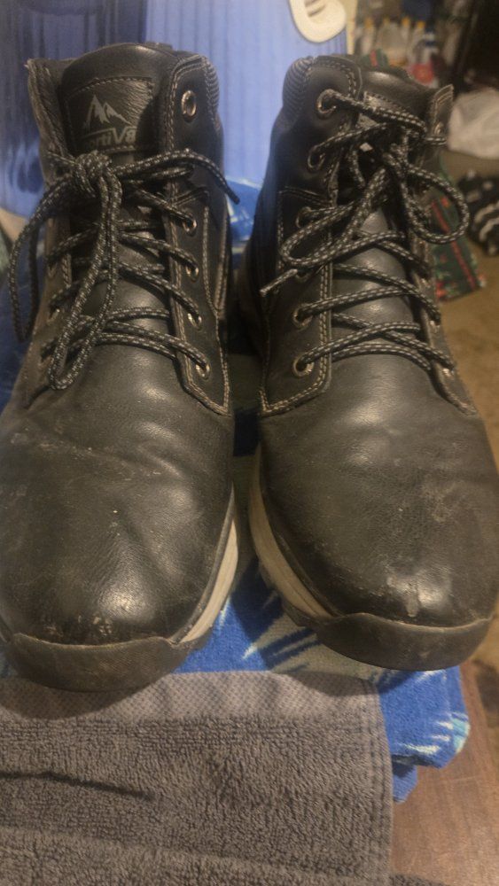 Northside Men's Black Mid Ankle All-Weather Hiking Boots