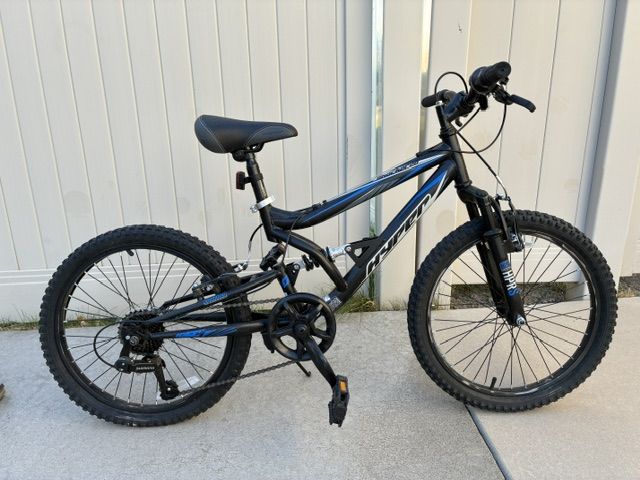 Kids 20" Hyper Shocker Mountain Bike - Full Suspension