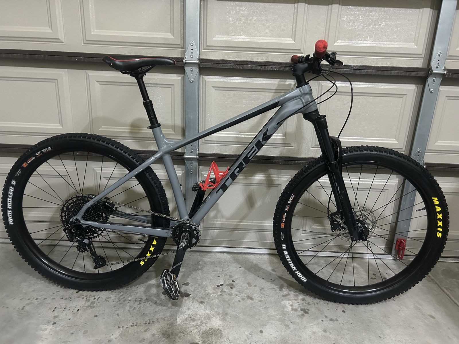 Trek Roscoe 8 - Medium